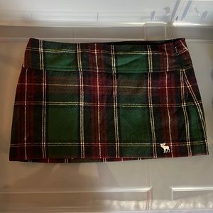 Abercrombie & Fitch plaid skirt